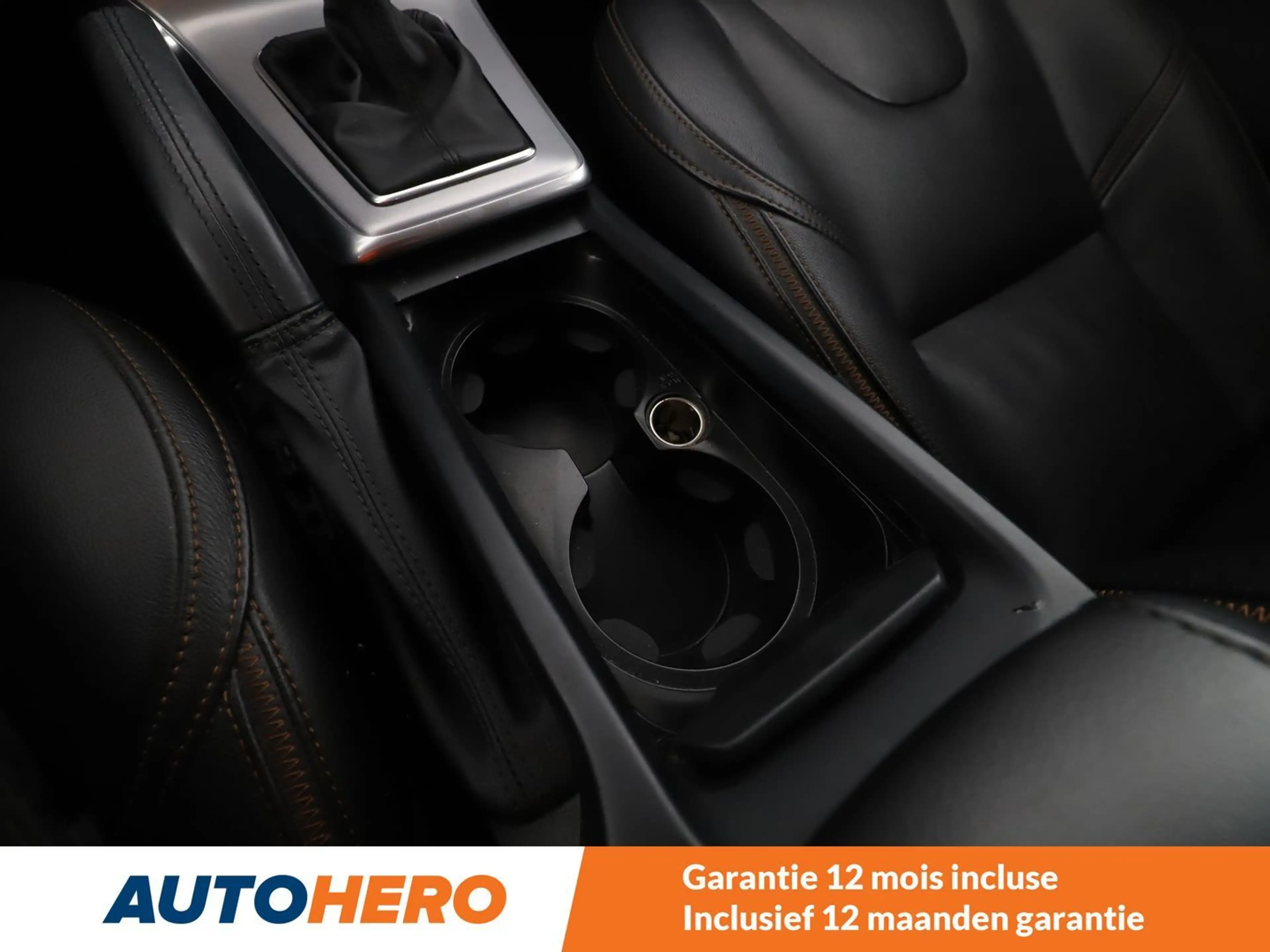 Volvo V40 Cross Country 1.5 Pro — photo 14