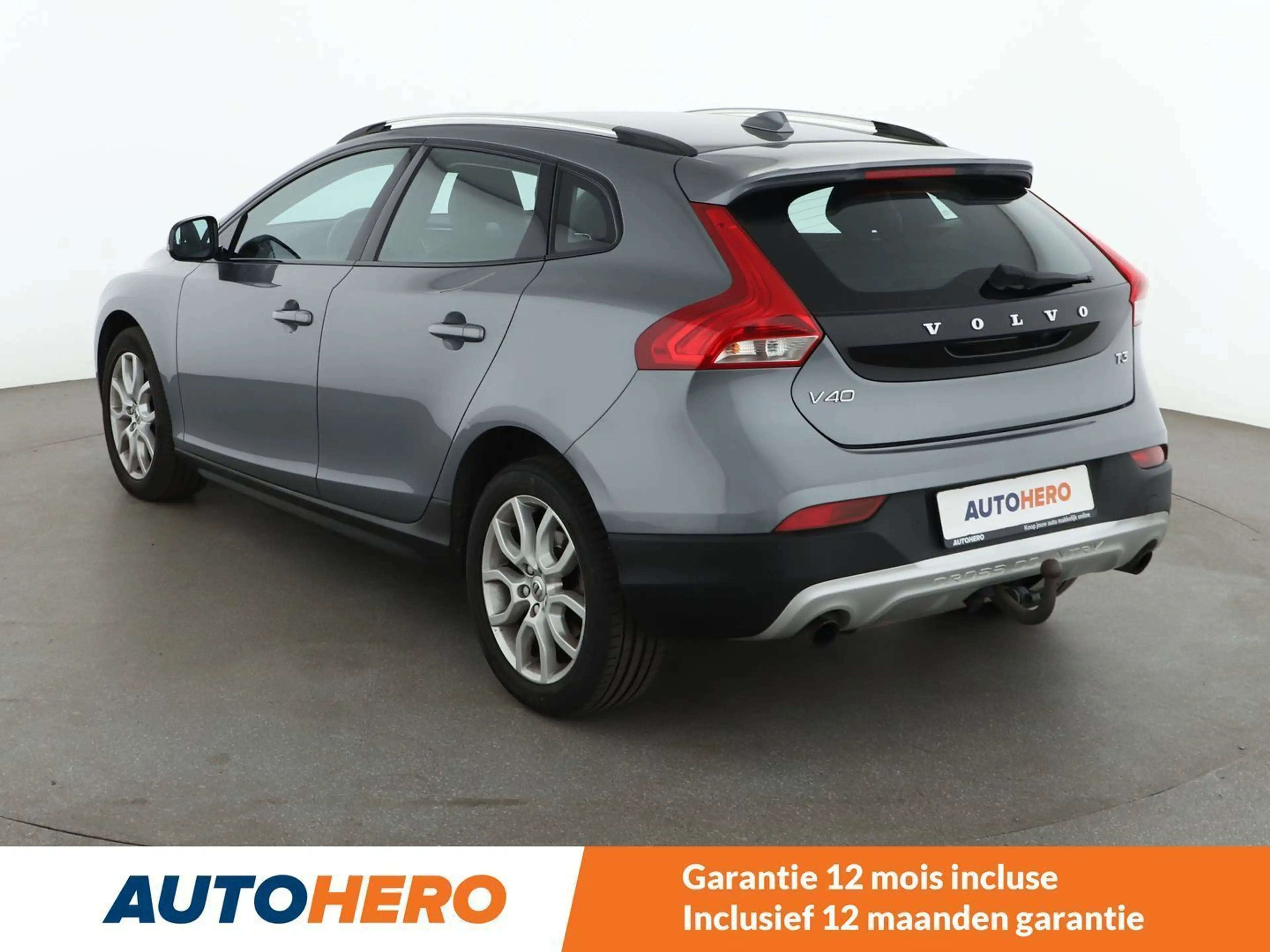 Volvo V40 Cross Country 1.5 Pro — photo 4