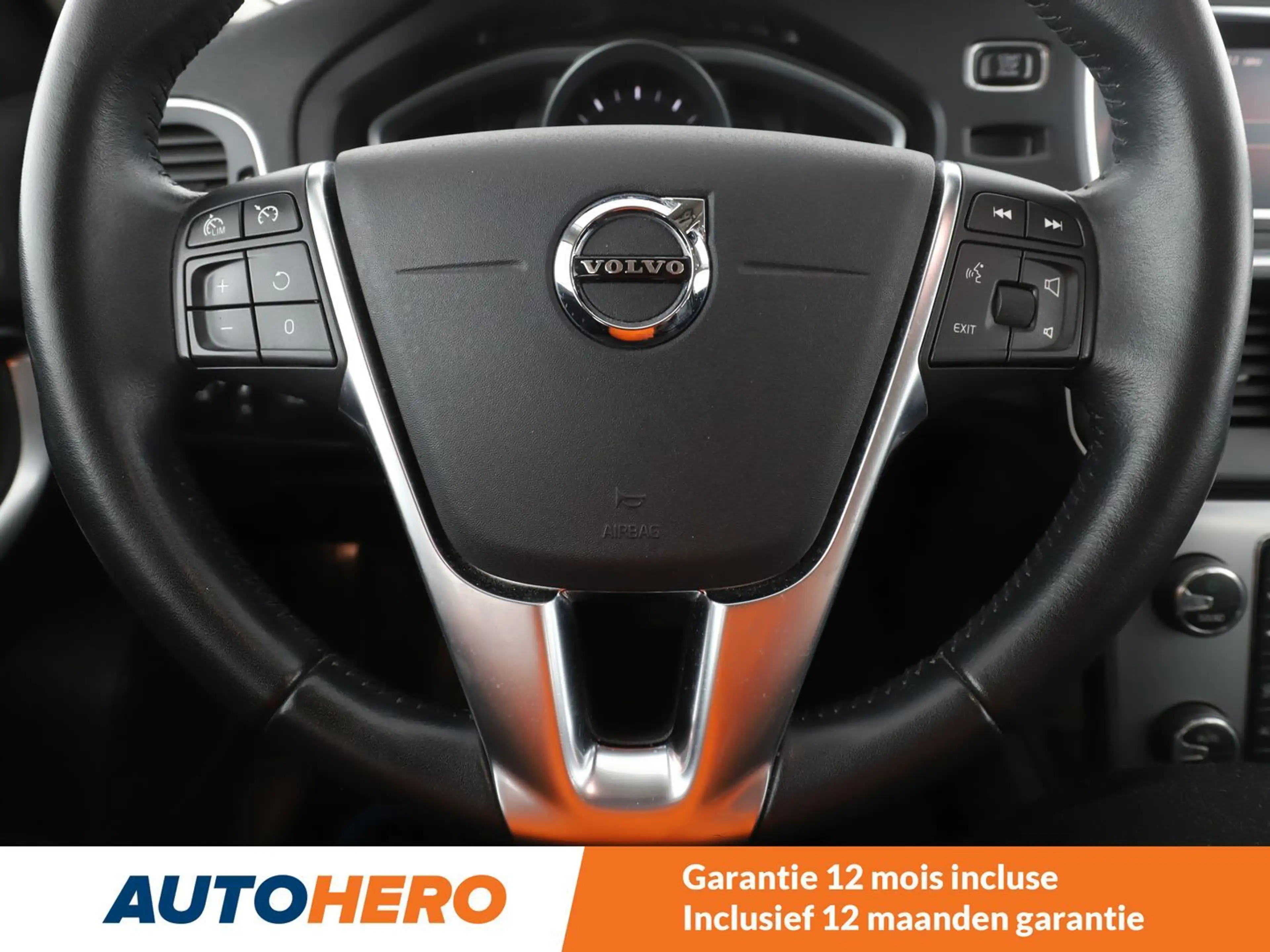 Volvo V40 Cross Country 1.5 Pro — photo 5