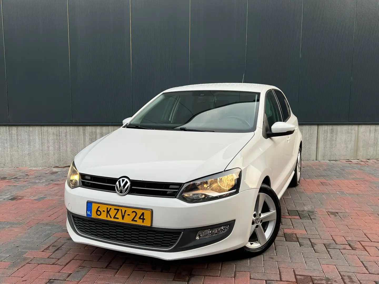 Volkswagen Polo 1.2 TSI BlueMotion Highline * Climate * Cruise * P Weiß - 1
