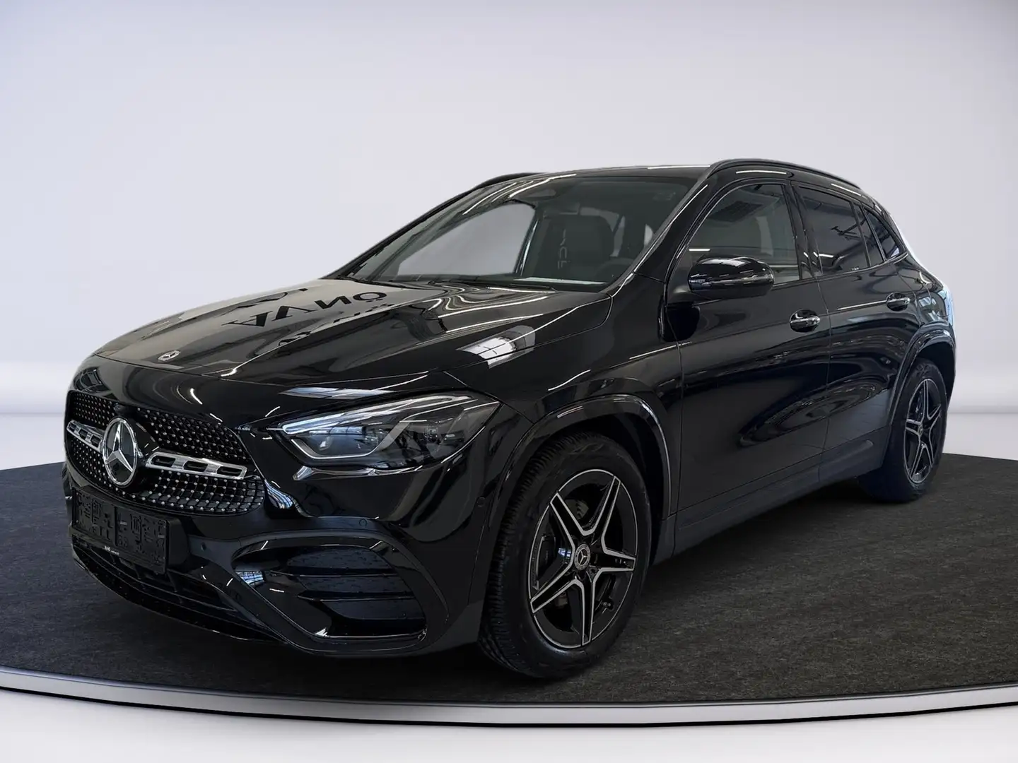 Mercedes-Benz GLA 200 d 4MATIC AMG-Line Multibeam AHK Distronic - 2