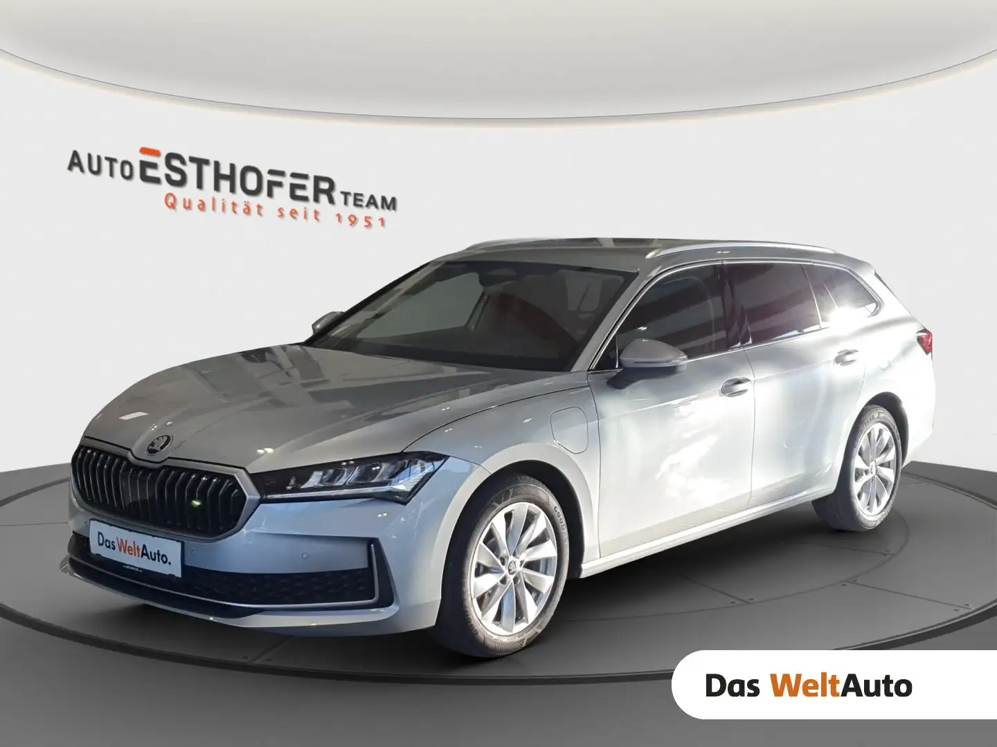 Skoda Superb Selection iV TSI DSG Silber - 1