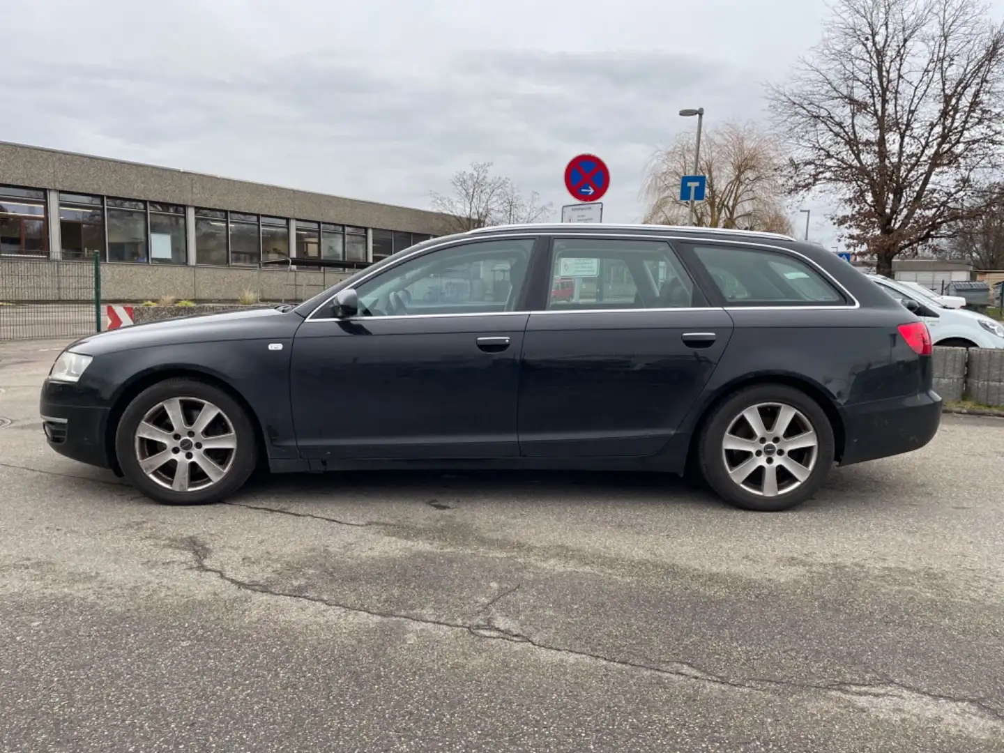 Audi A6 Avant 2.7 TDI Noir - 2