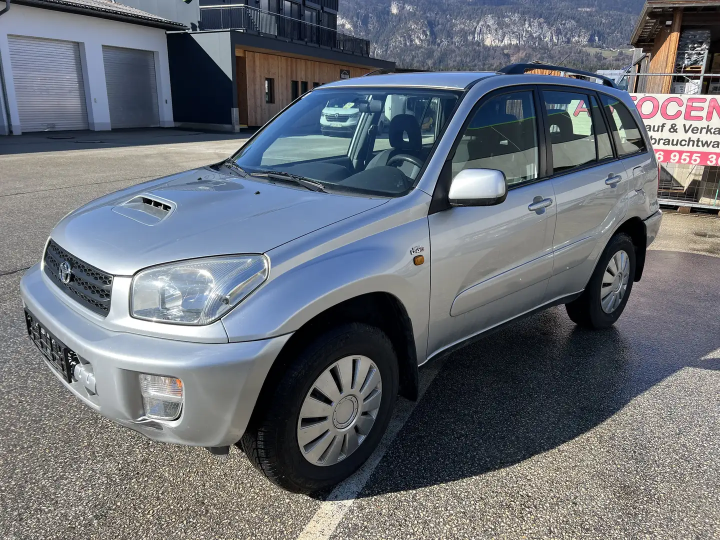 Toyota RAV 4 RAV4 2,0 D-4D 4WD - 2