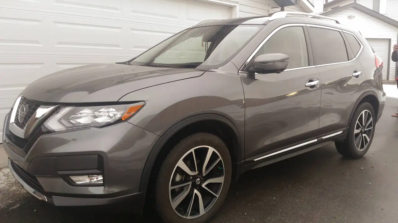 Nissan Rogue снимка Nissan Rogue