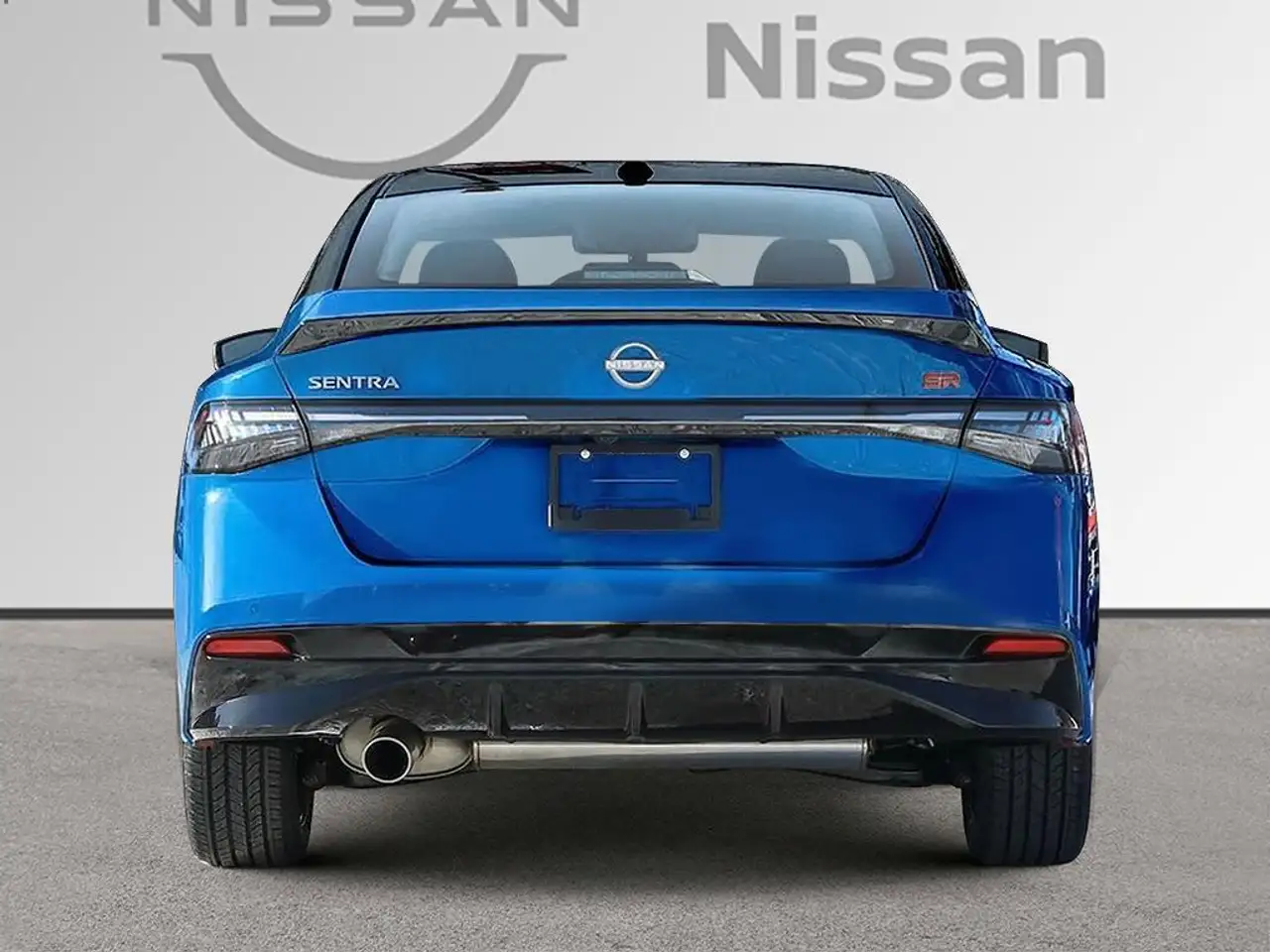 Nissan Sentra снимка Nissan Sentra