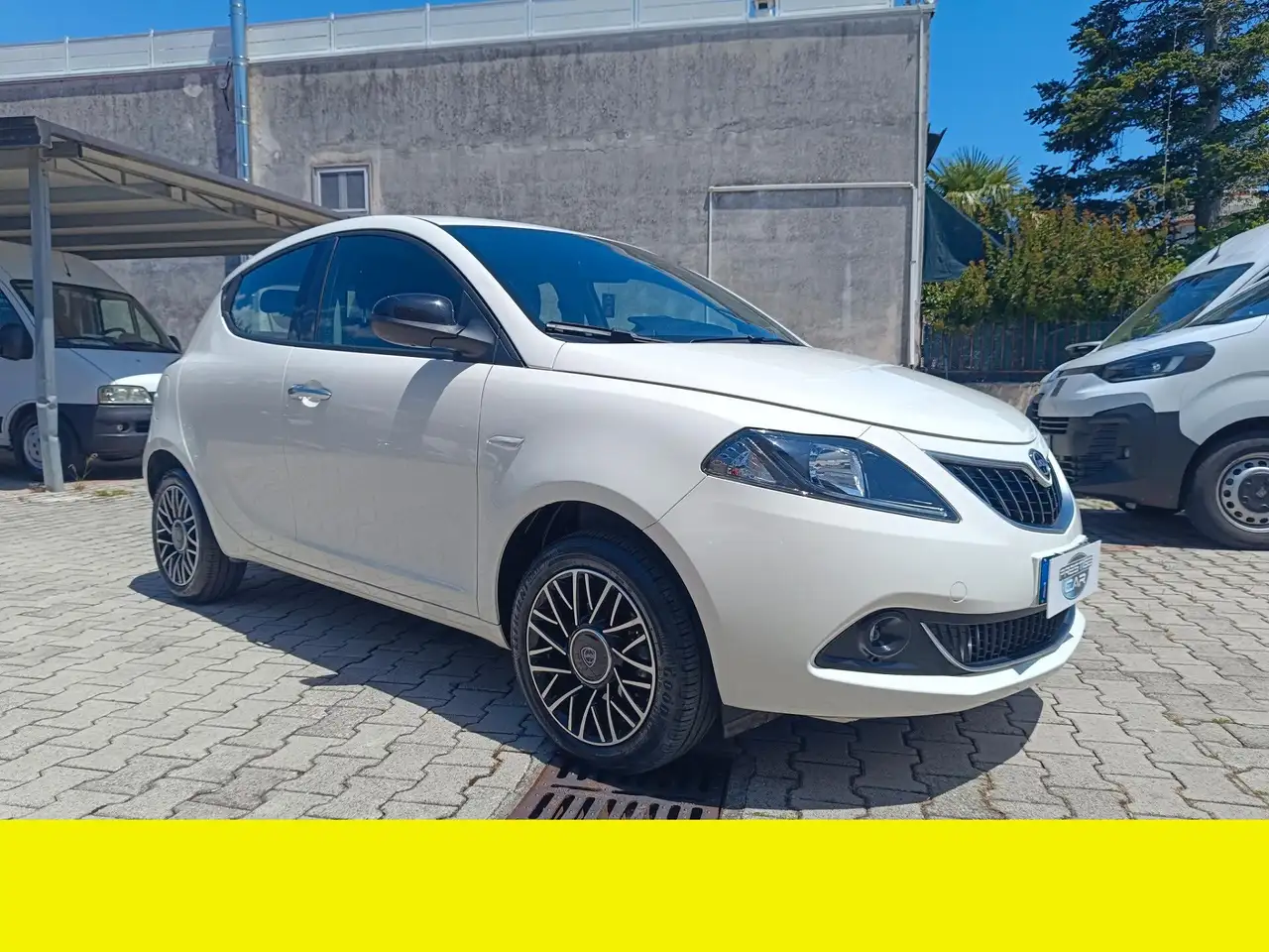 Lancia Ypsilon 2024