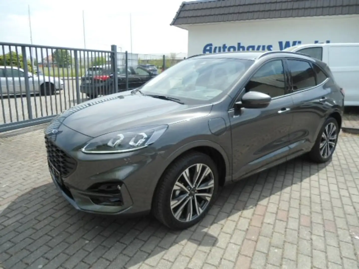 Ford Kuga 2.5 Duratec PHEV ST-LINE X, Head Up, 20 Zoll, LED Grau - 1