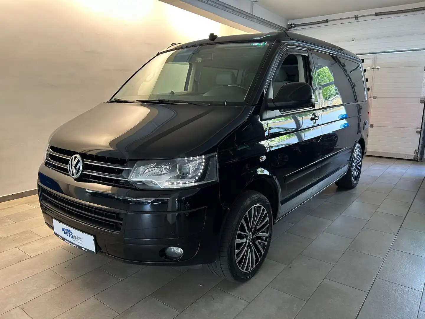 Volkswagen T5 California Generation *Aufstelldach * Markise Schwarz - 1
