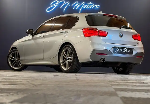 BMW 1 Series view 4