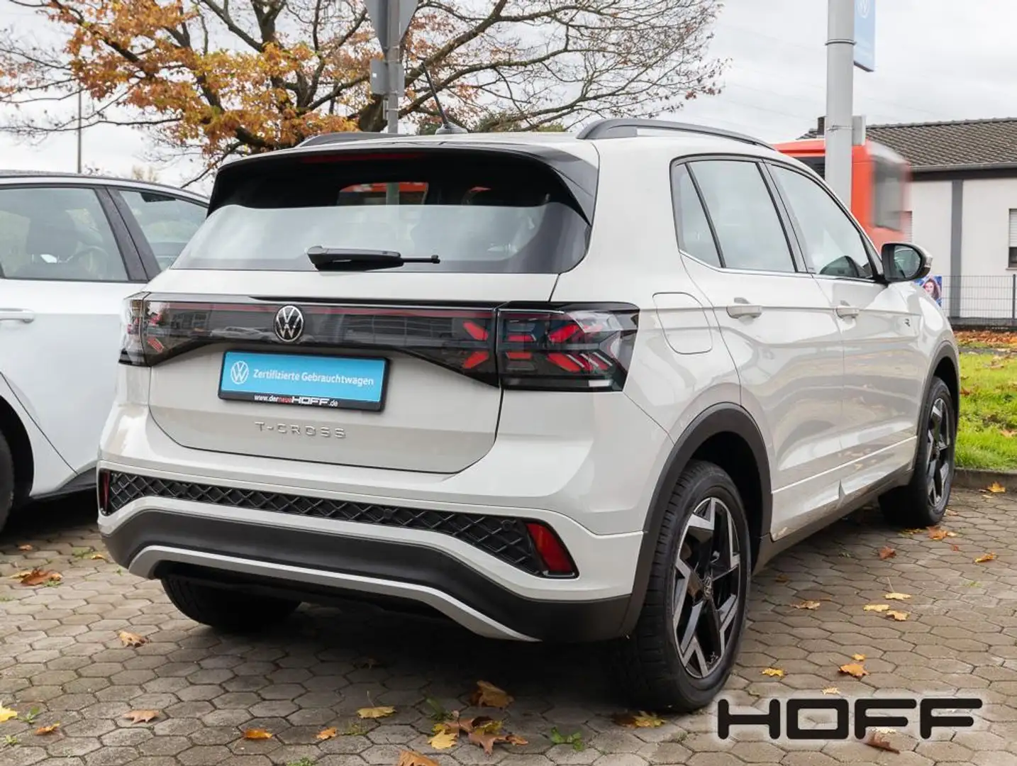 Volkswagen T-Cross 1.0 TSI R-Line Navi Bluetooth LED 17" Anschlussgar Grau - 2