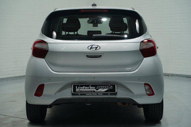 Hyundai i10 1.0 Trend Apple Carplay Navi Airco PDC Achter Stuu — photo 6