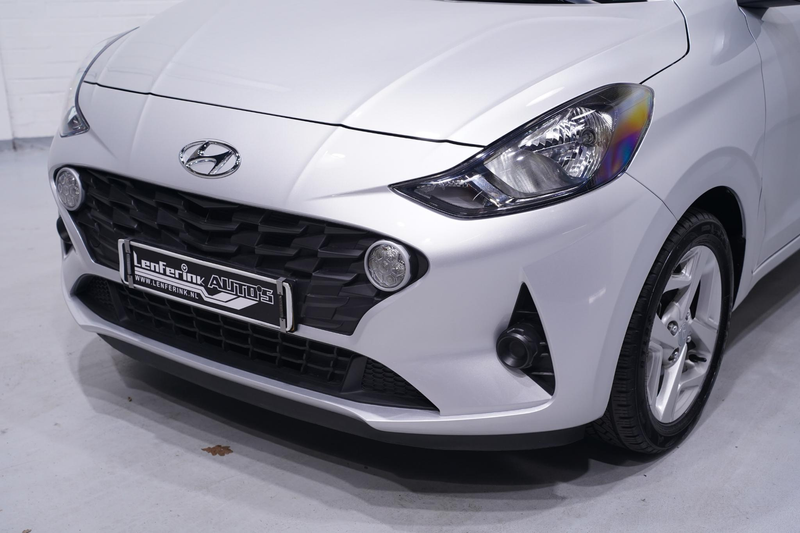 Hyundai i10 1.0 Trend Apple Carplay Navi Airco PDC Achter Stuu — photo 10