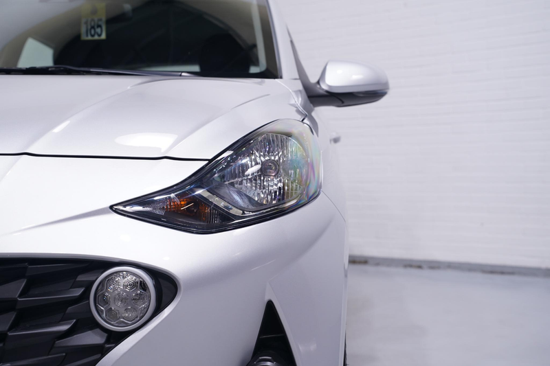 Hyundai i10 1.0 Trend Apple Carplay Navi Airco PDC Achter Stuu — photo 11