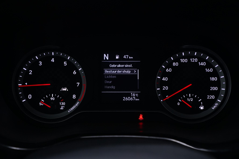 Hyundai i10 1.0 Trend Apple Carplay Navi Airco PDC Achter Stuu — photo 17