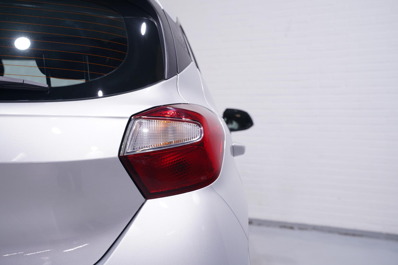 Hyundai i10 1.0 Trend Apple Carplay Navi Airco PDC Achter Stuu — photo 14