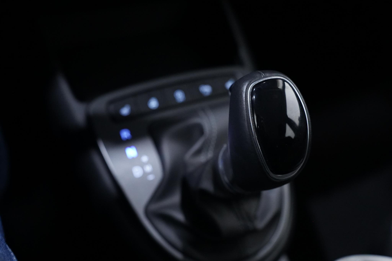 Hyundai i10 1.0 Trend Apple Carplay Navi Airco PDC Achter Stuu — photo 27