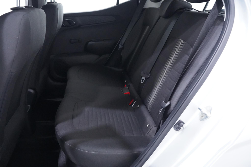 Hyundai i10 1.0 Trend Apple Carplay Navi Airco PDC Achter Stuu — photo 37