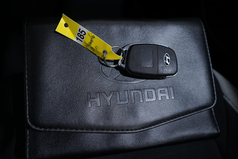 Hyundai i10 1.0 Trend Apple Carplay Navi Airco PDC Achter Stuu — photo 41