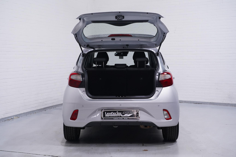 Hyundai i10 1.0 Trend Apple Carplay Navi Airco PDC Achter Stuu — photo 15