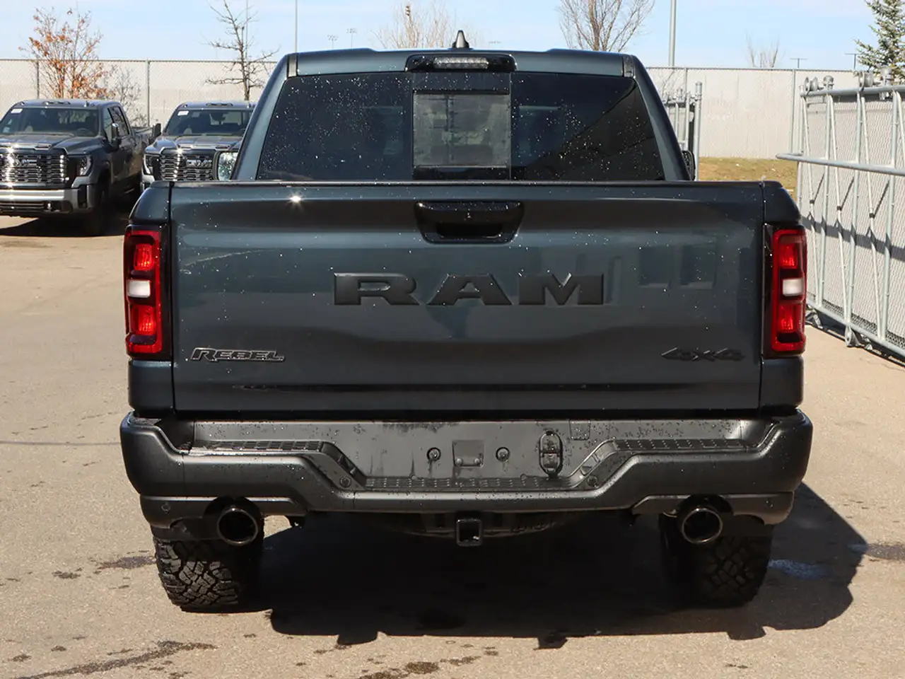RAM 1500 снимка RAM 1500