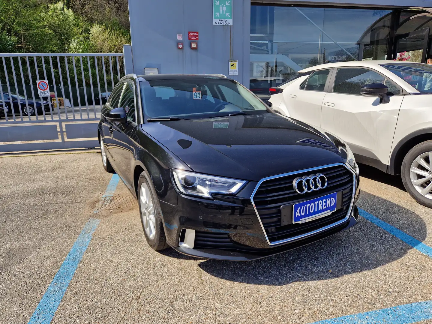 Audi A3 Sportback 30 1.6 tdi Business 116cv Noir - 1