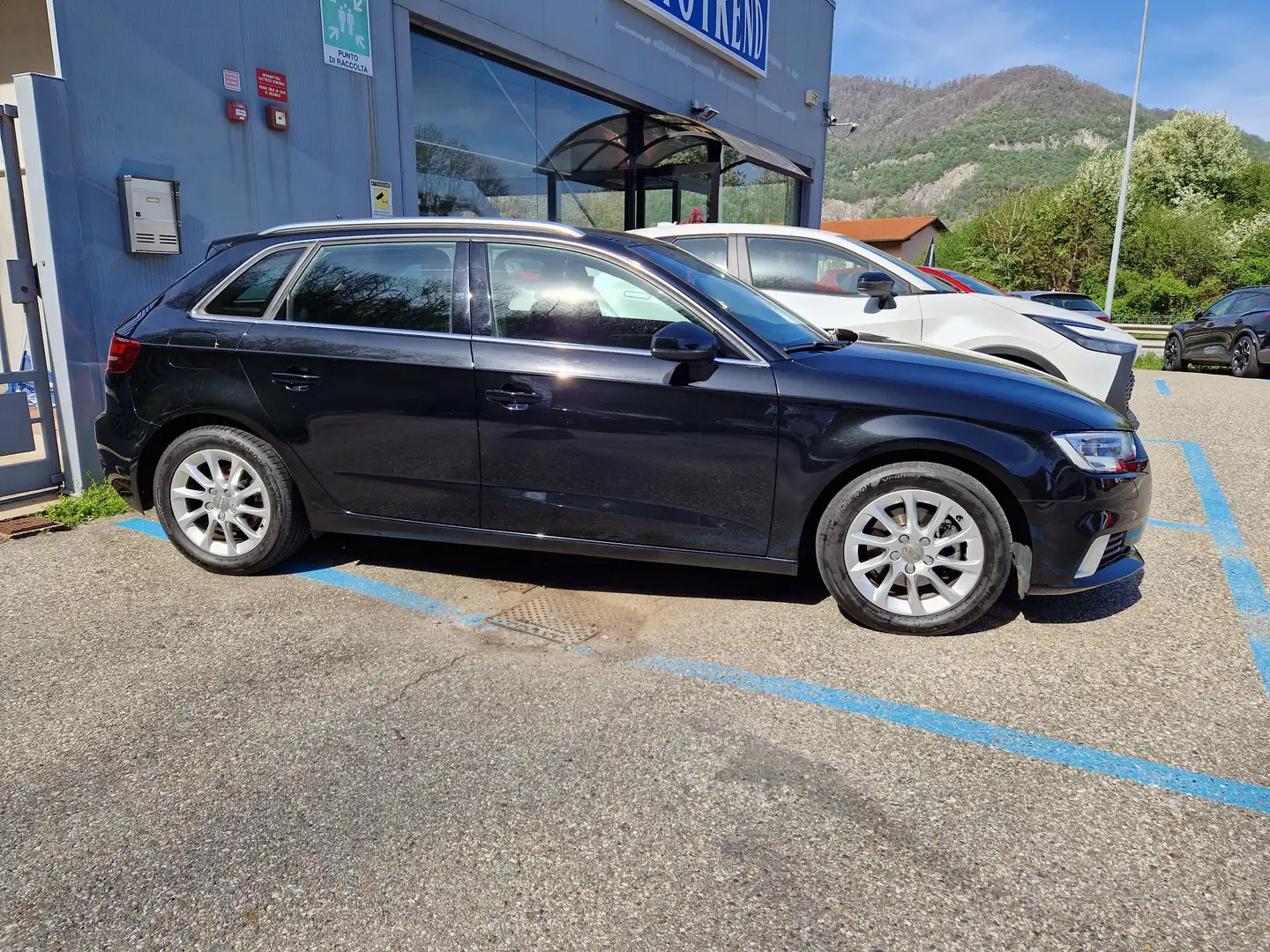 Audi A3 Sportback 30 1.6 tdi Business 116cv Noir - 2
