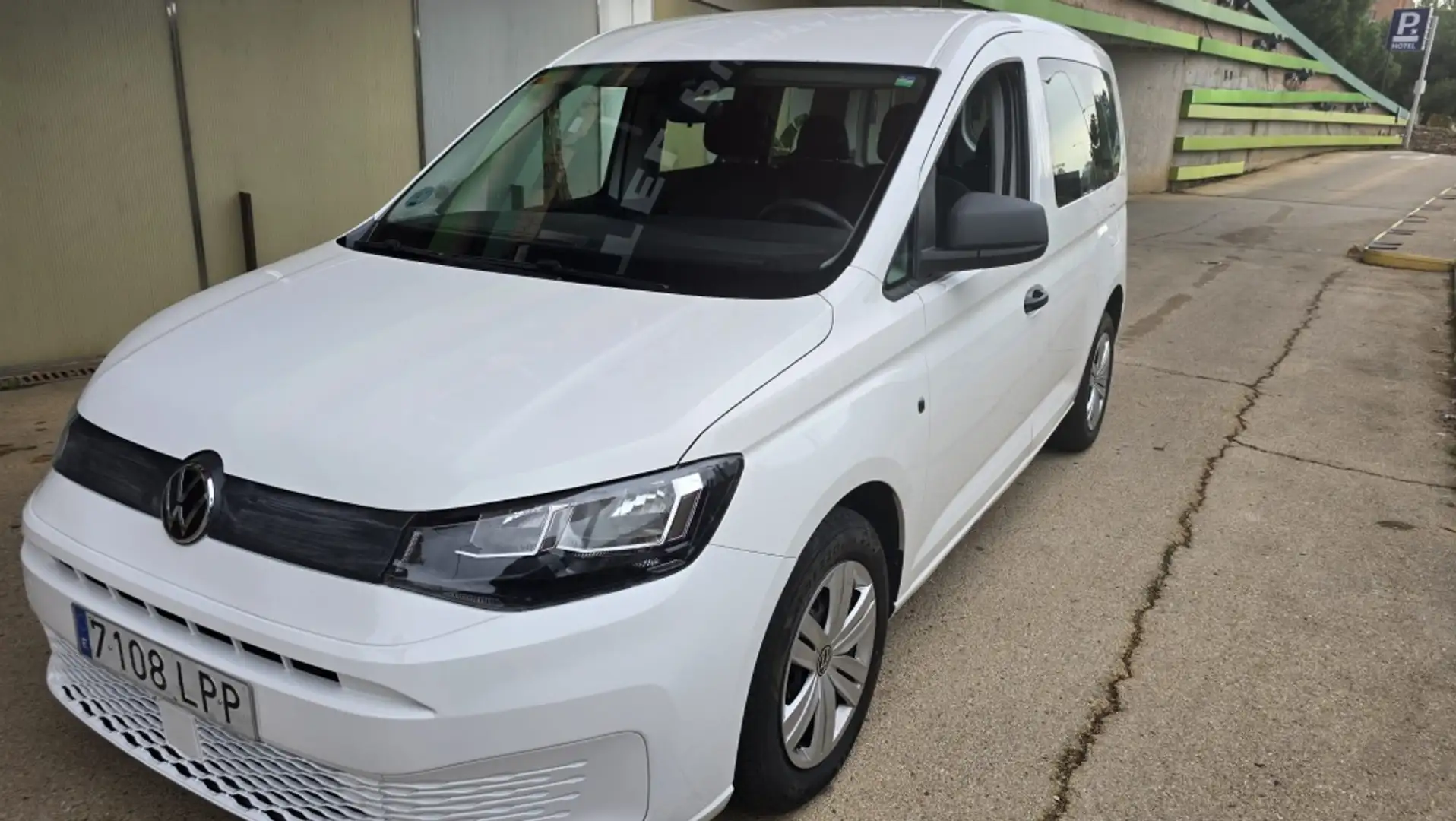 Volkswagen Caddy 2.0TDI Origin 75KW Blanco - 1