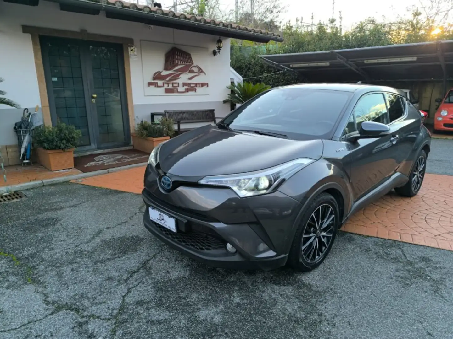 Toyota C-HR 1.8 Hybrid E-CVT Lounge NAVI! PDC! CAM! FULL! Gris - 1