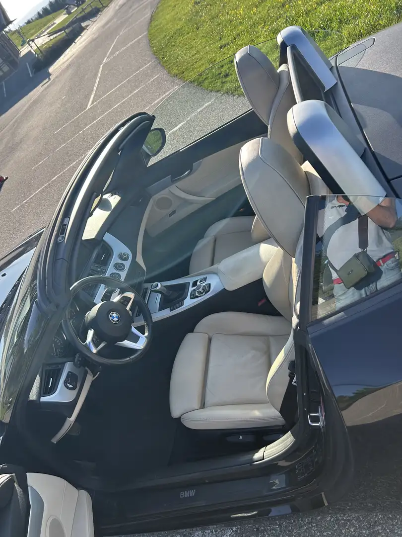 BMW Z4 sDrive 23i Schwarz - 2