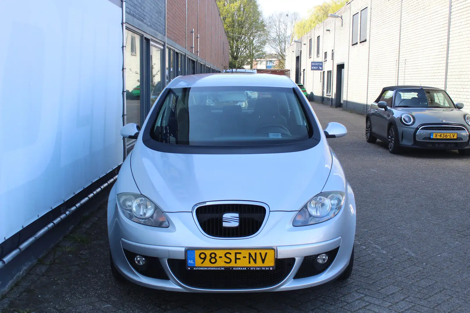 SEAT Altea 1.6 Sport-up Elek I ramen I Trekhaak l Handel Grijs - 2