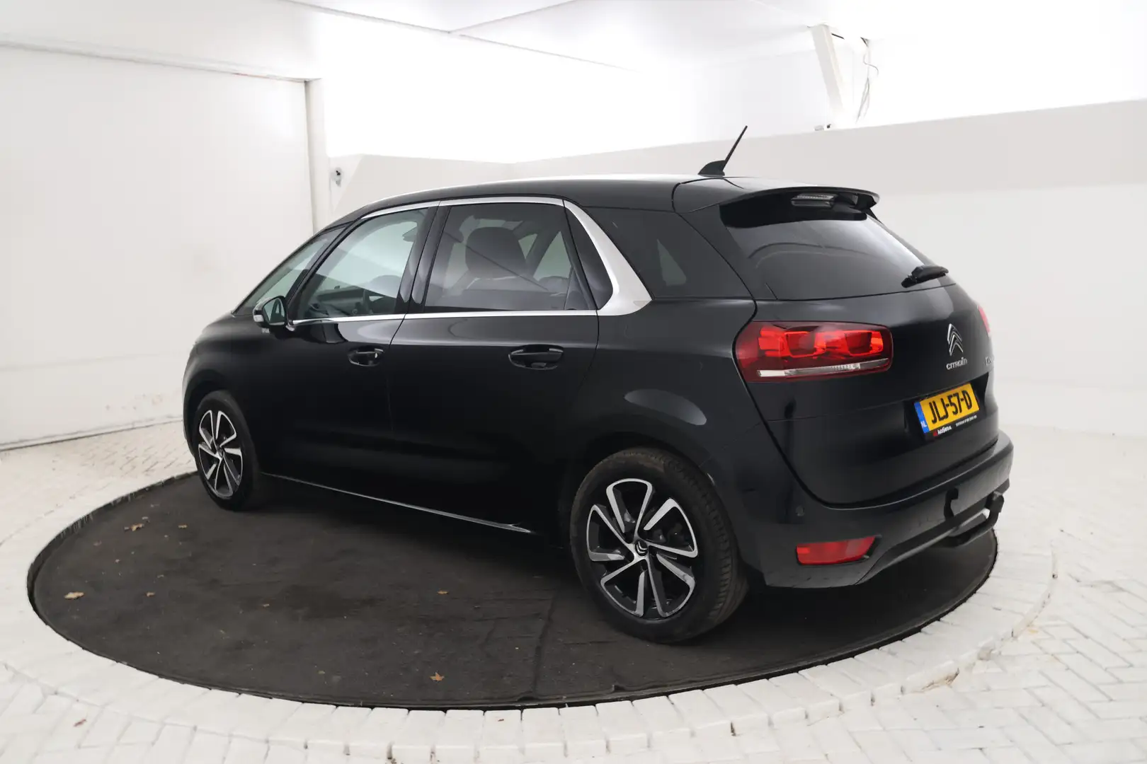 Citroen C4 SpaceTourer 1.5 BlueHDI Feel Navigatie, Cruise, Climate Zwart - 2