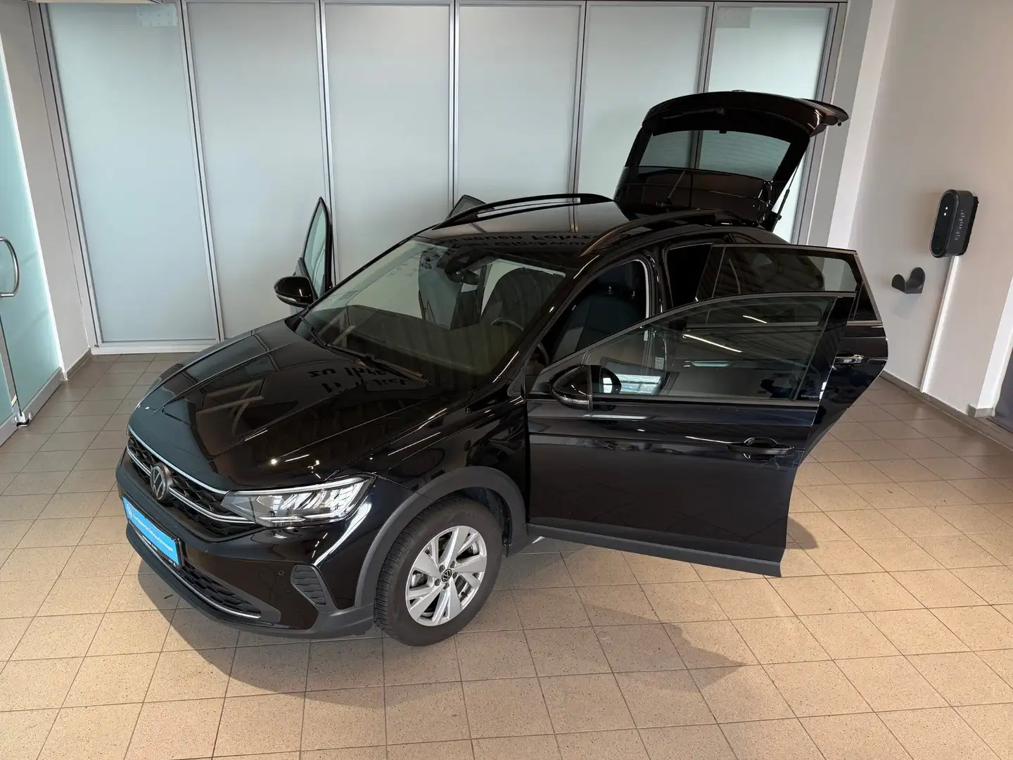 Volkswagen Taigo 1.0 TSI Life LED, Digital Cockpit, DAB+ Zwart - 2