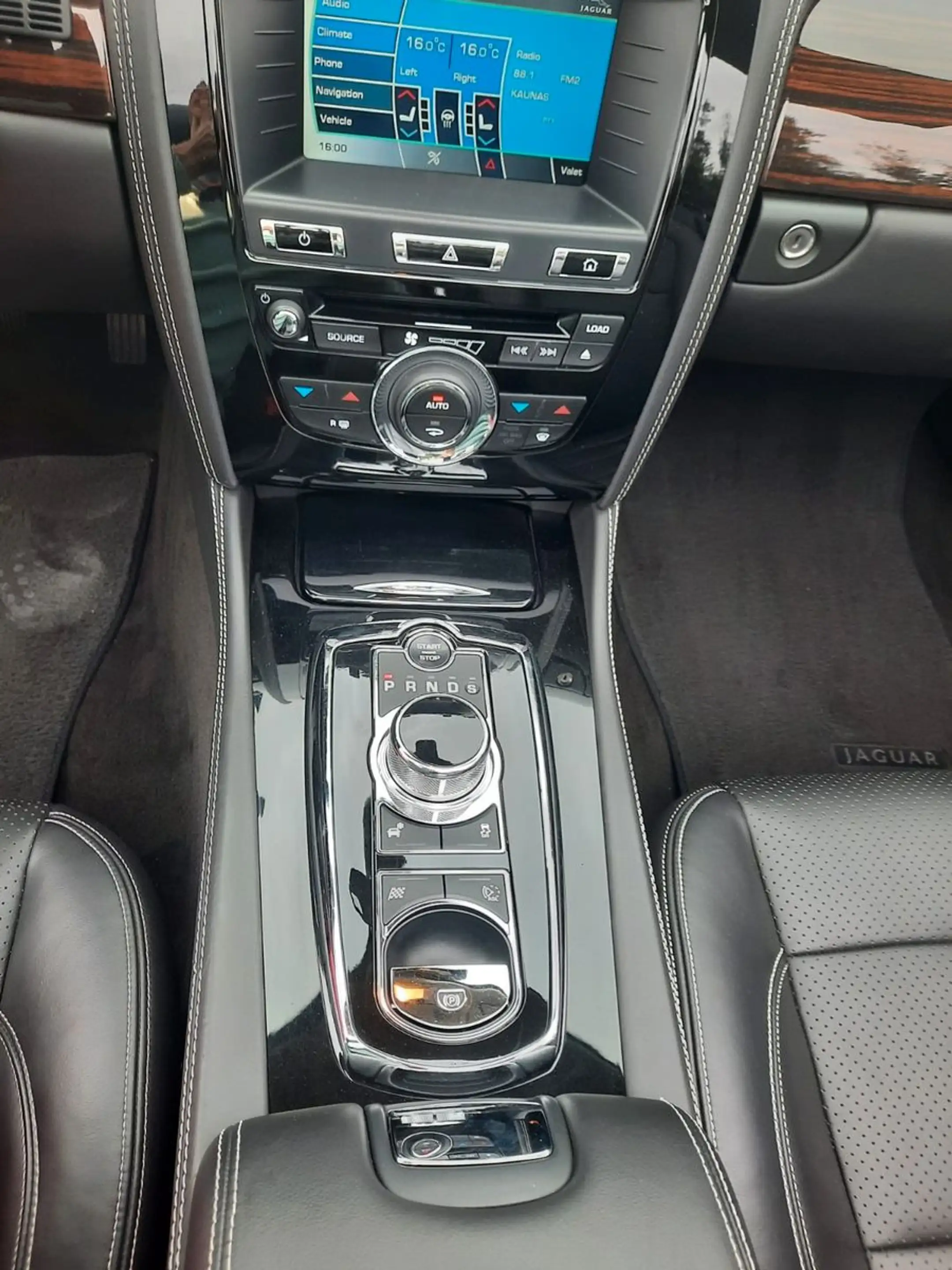 Jaguar XK Cabriolet 5.0 V8 Sammlerstück Black Series — photo 8