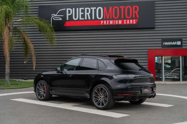 Porsche Macan view 4