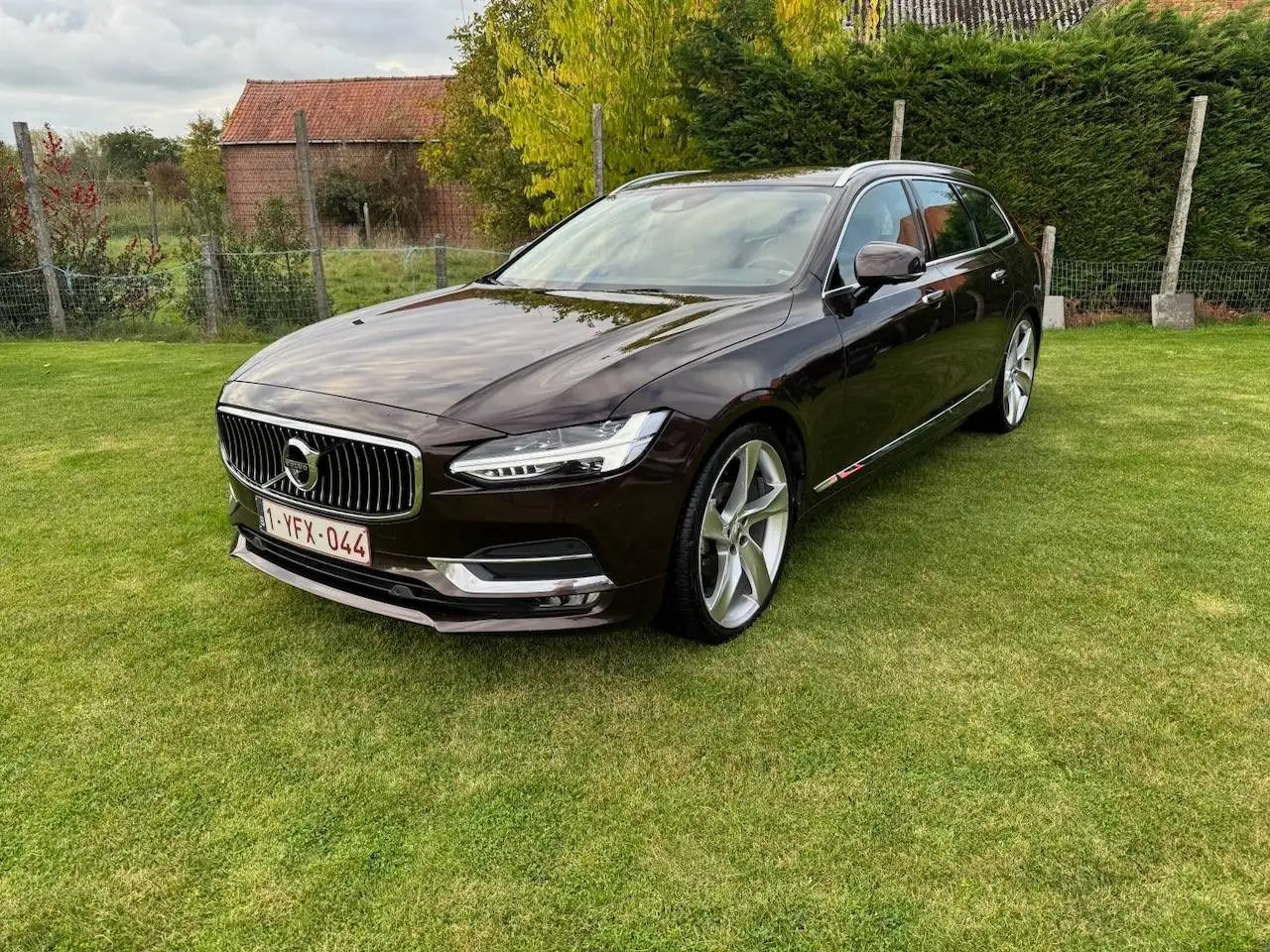 Volvo V90