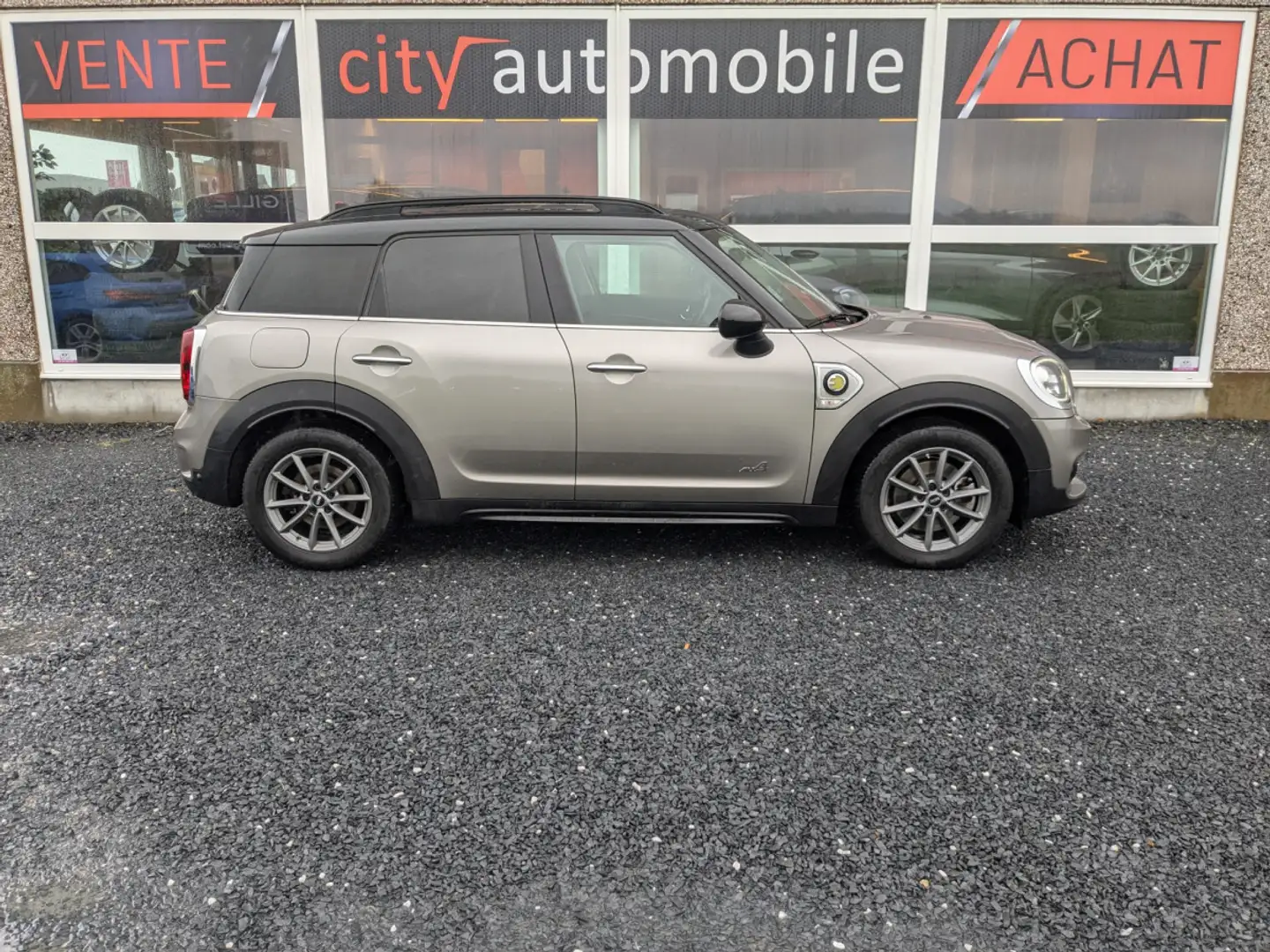 MINI Cooper SE Countryman HYBRID PLUG-IN ALL4 GPS LED TOIT OUVRANT BLUETOOTH Gri - 2