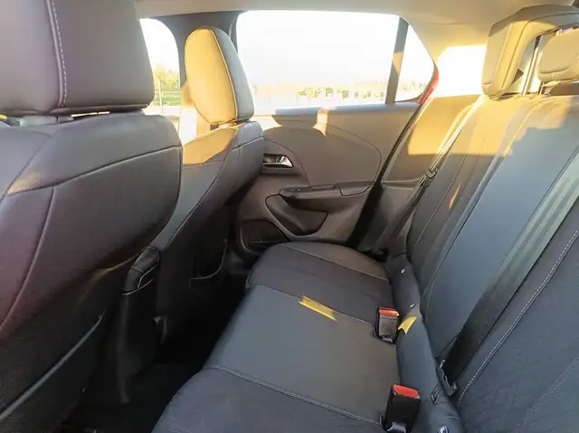 Opel Corsa view 9