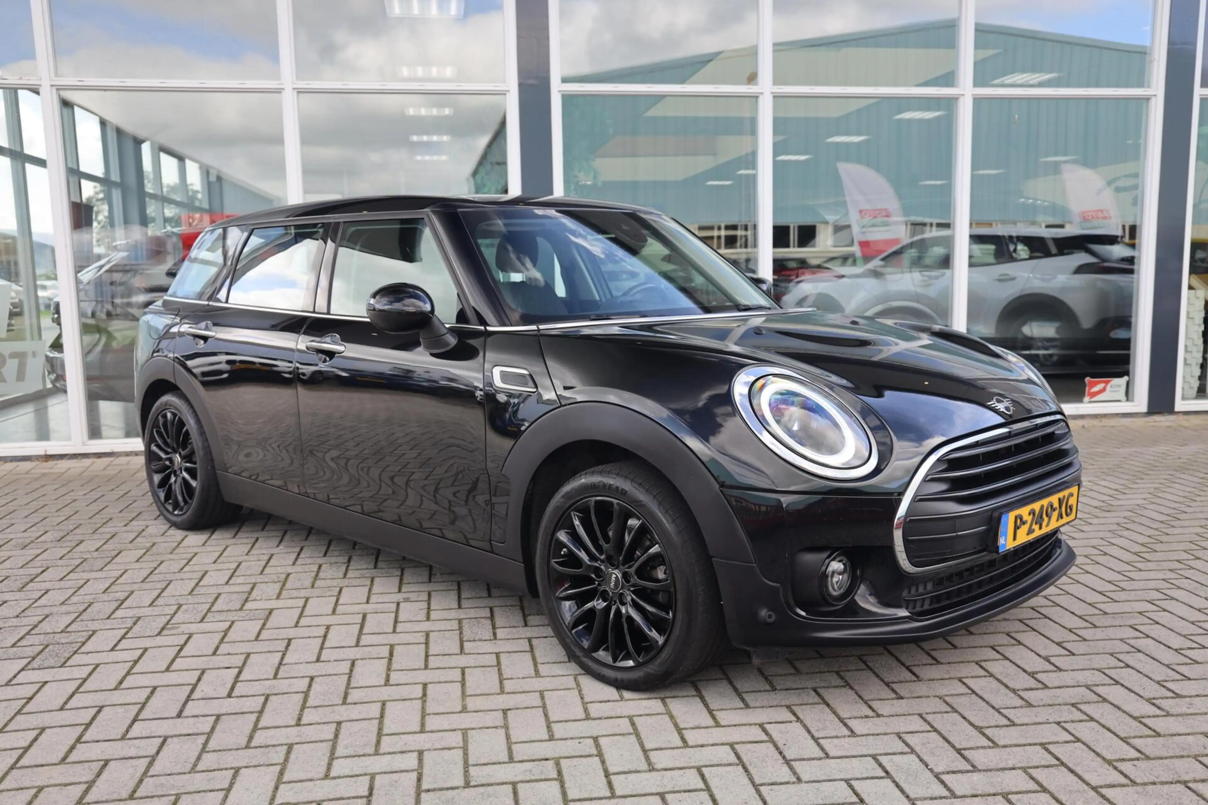 MINI One Clubman 1.5 Business Edition|Automaat|Clima|Navi|Cruise|LE — photo 2