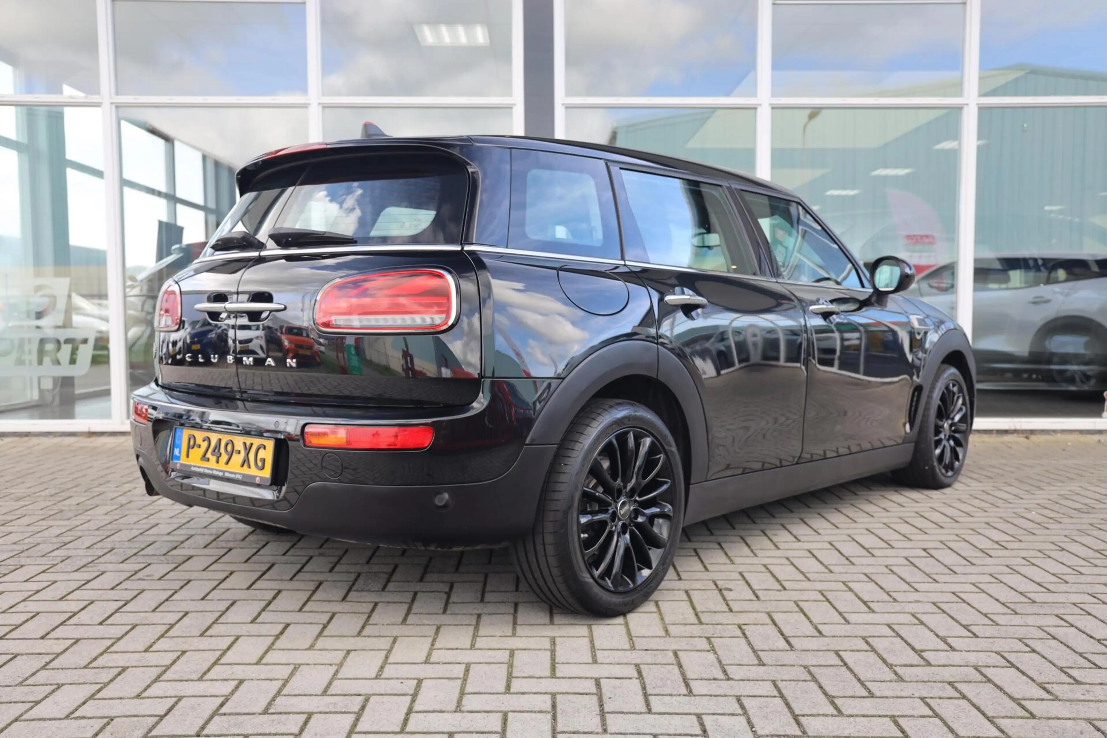 MINI One Clubman 1.5 Business Edition|Automaat|Clima|Navi|Cruise|LE — photo 3