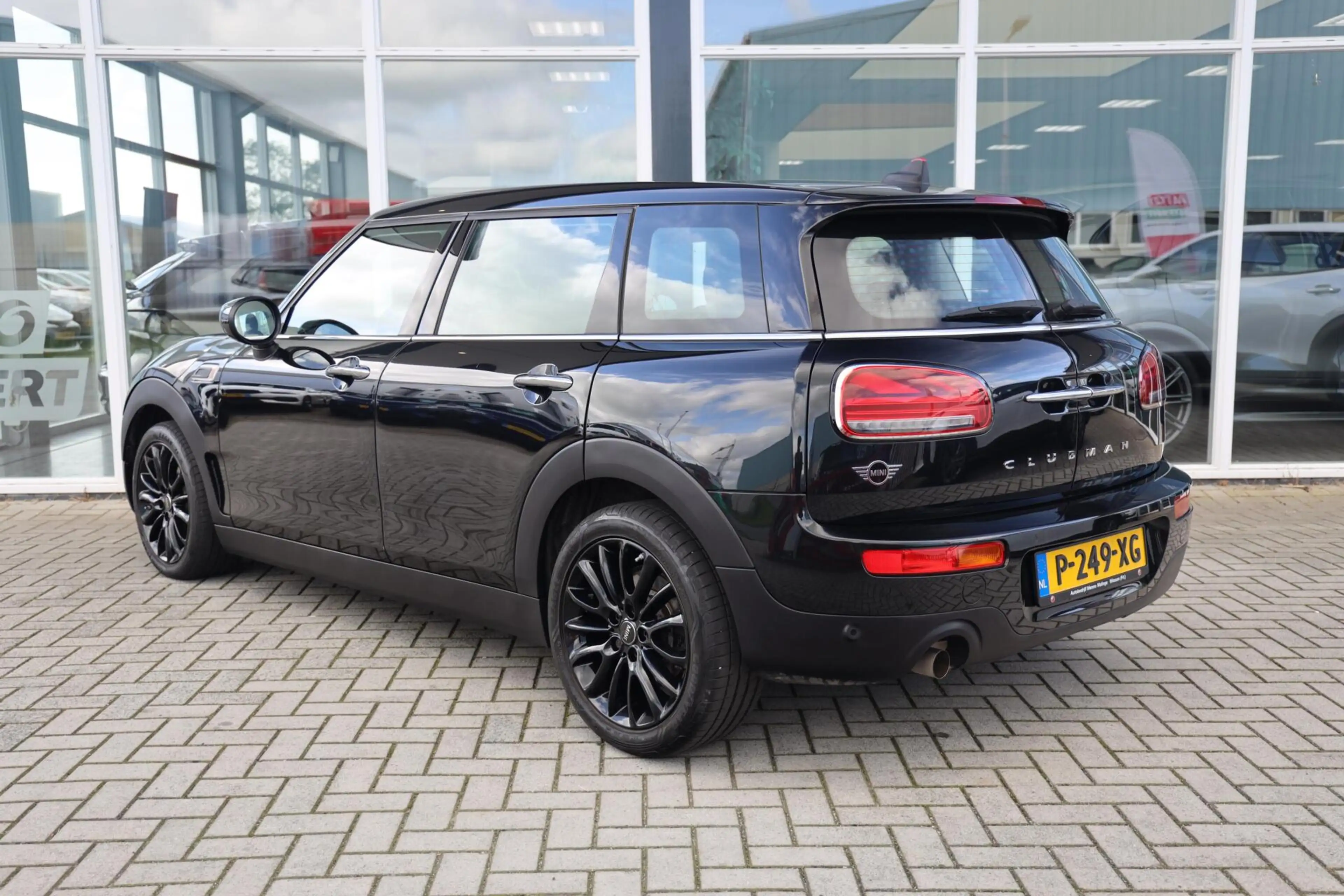 MINI One Clubman 1.5 Business Edition|Automaat|Clima|Navi|Cruise|LE — photo 4