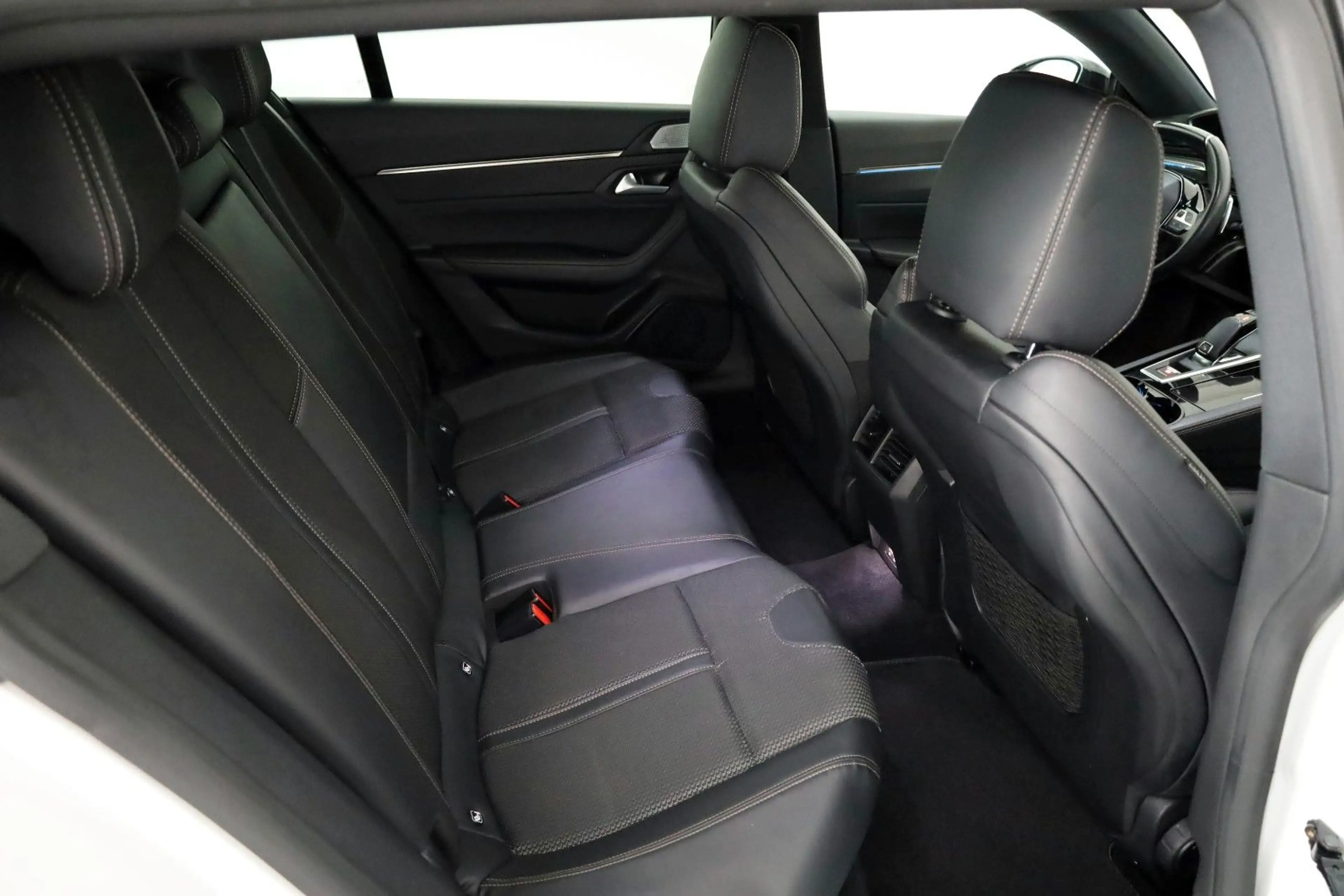 Peugeot 508 SW GT Line T.Leder,Navi,LED,Focal,360°,ACC — photo 6