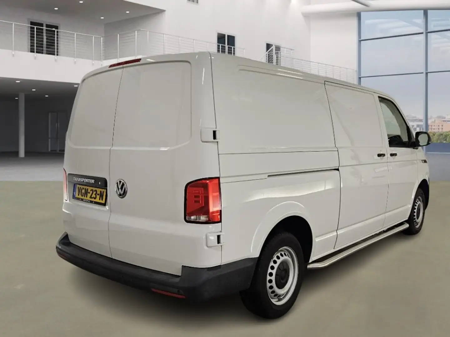 Volkswagen T6.1 Transporter 2.0 TDI L2H1 Navi Airco Cruise Sidebars 1Eigenaar Blanc - 2