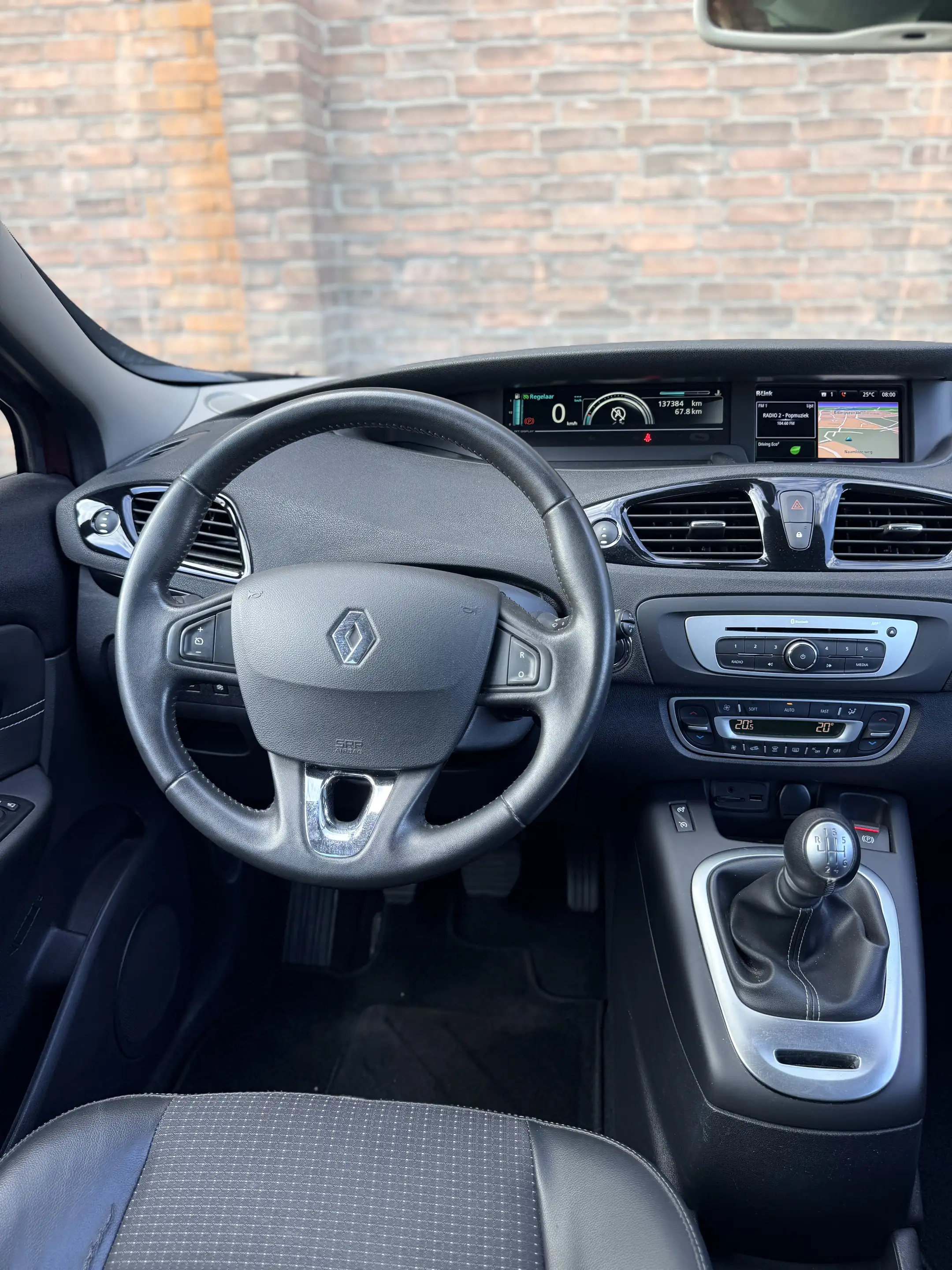 Renault Grand Scenic Série Limitée R-Cinéma·Cruise·Climate·Trekhaak·Nav — photo 12