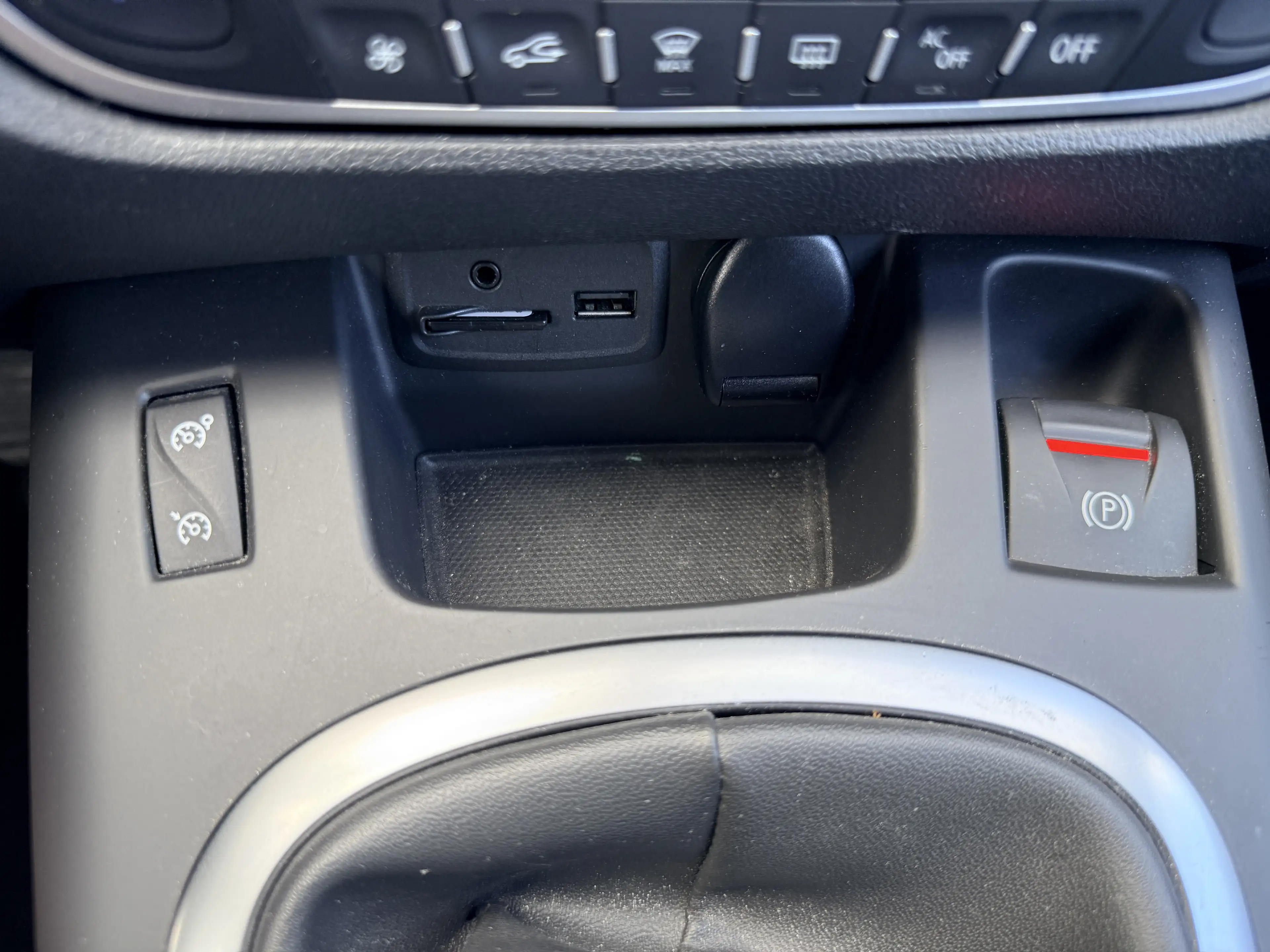 Renault Grand Scenic Série Limitée R-Cinéma·Cruise·Climate·Trekhaak·Nav — photo 22