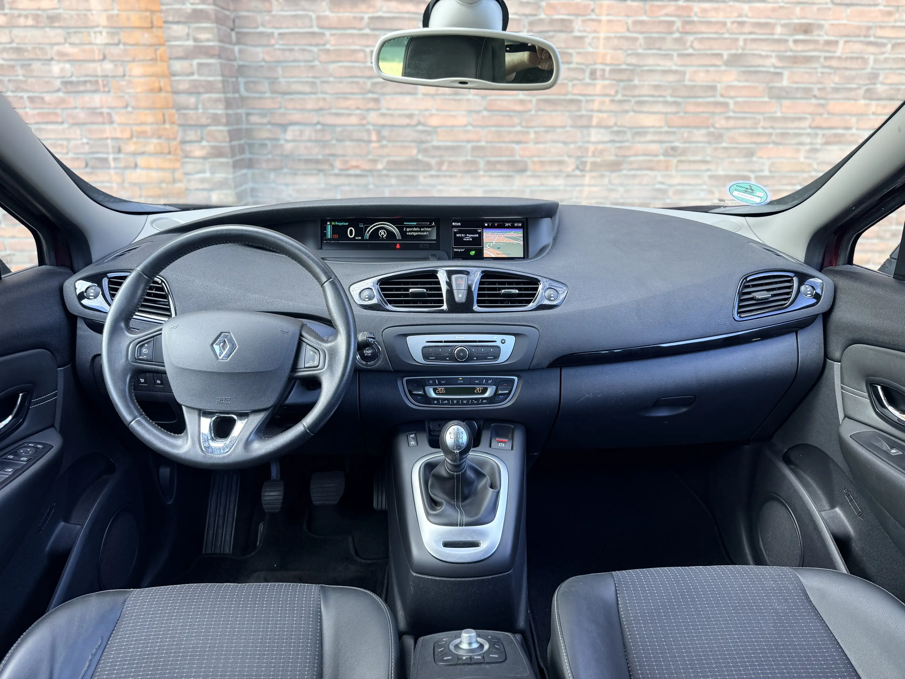 Renault Grand Scenic Série Limitée R-Cinéma·Cruise·Climate·Trekhaak·Nav — photo 2