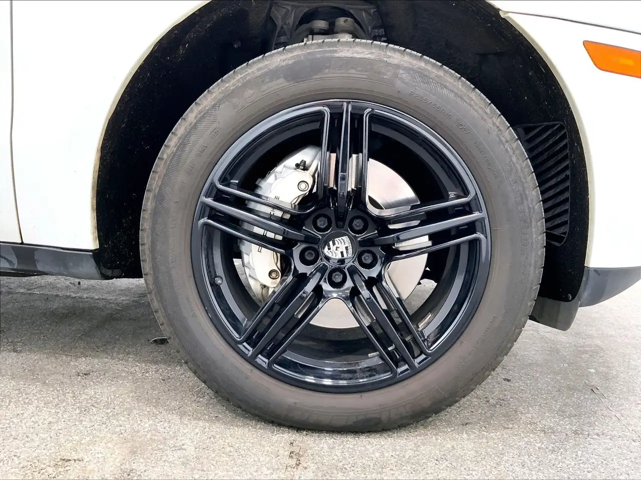 Porsche Macan снимка Porsche Macan