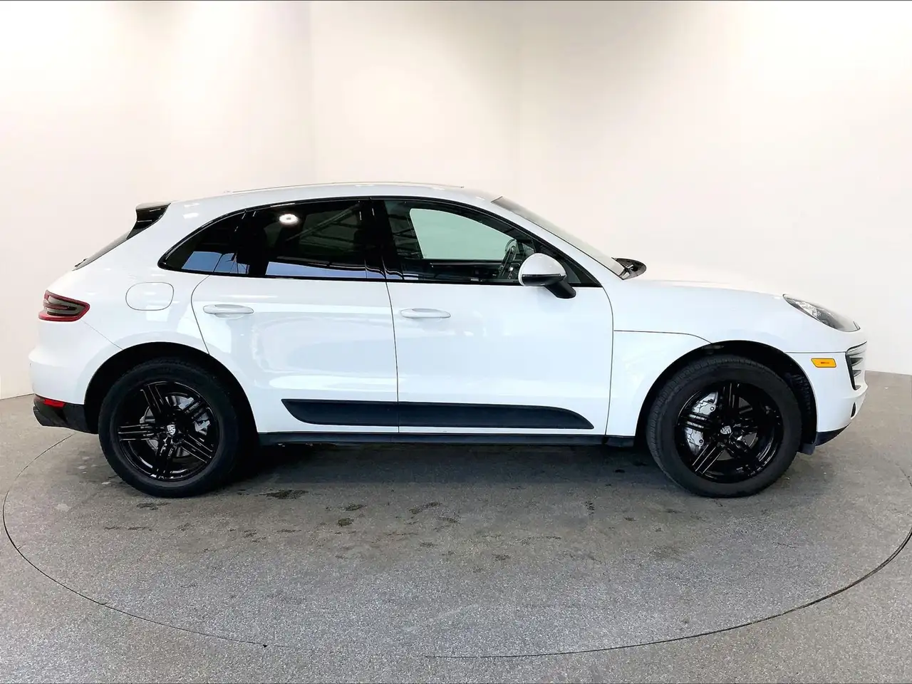 Porsche Macan снимка Porsche Macan