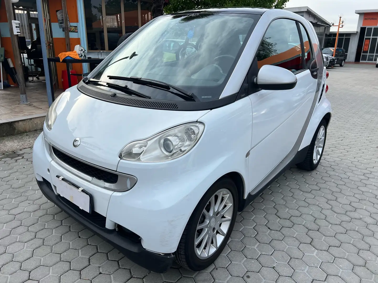 smart forTwo Fortwo 1.0 Passion 71cv Weiß - 1