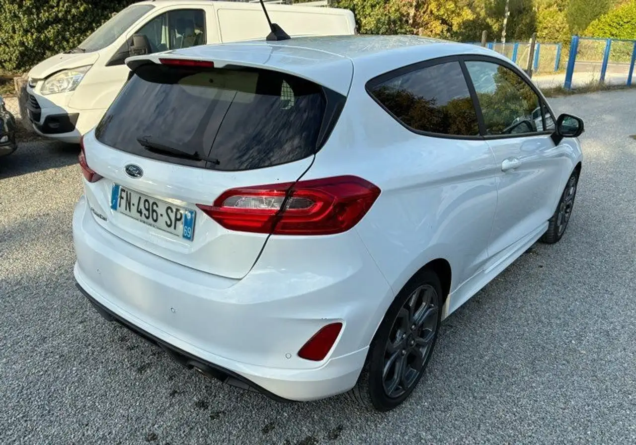 Ford Fiesta 3 portes — photo 3